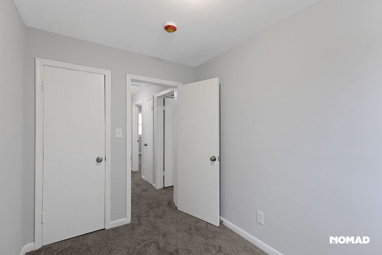 2207 Firethorn Rd - Photo 4 of 37