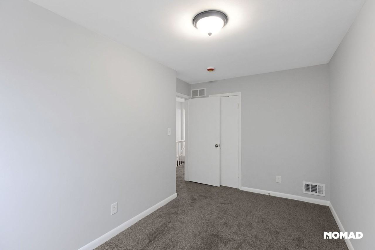 2207 Firethorn Rd - Photo 5 of 37