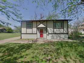 1031 N Edwards Ave - Photo 1 of 1