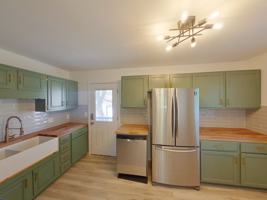 featured image of 1031 N Edwards Ave