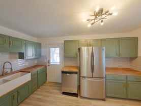 1031 N Edwards Ave - Photo 1 of 1