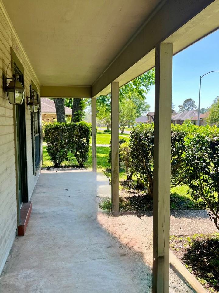 5113 Sandy Ridge Dr - Photo 2 of 20
