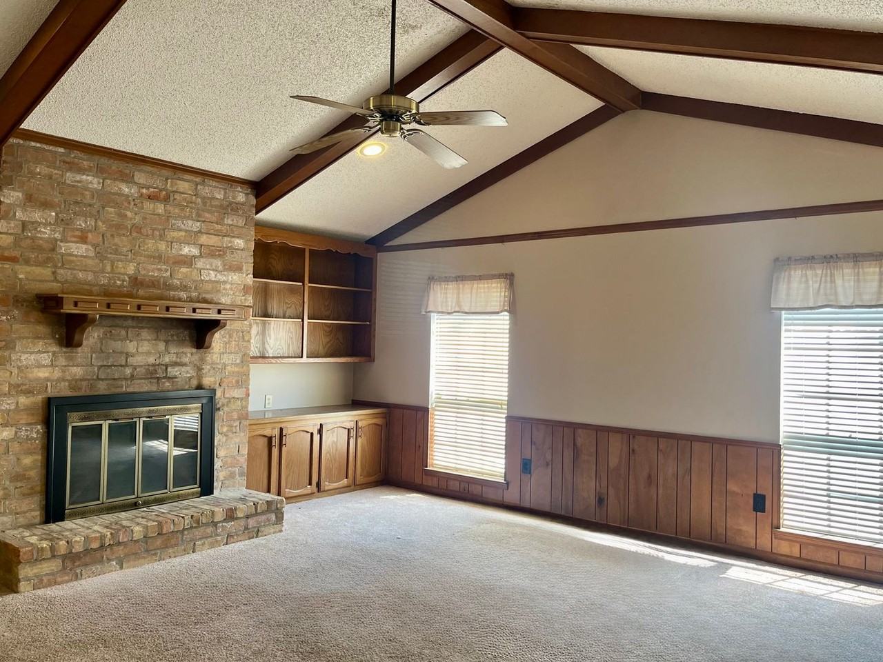 5113 Sandy Ridge Dr - Photo 3 of 20