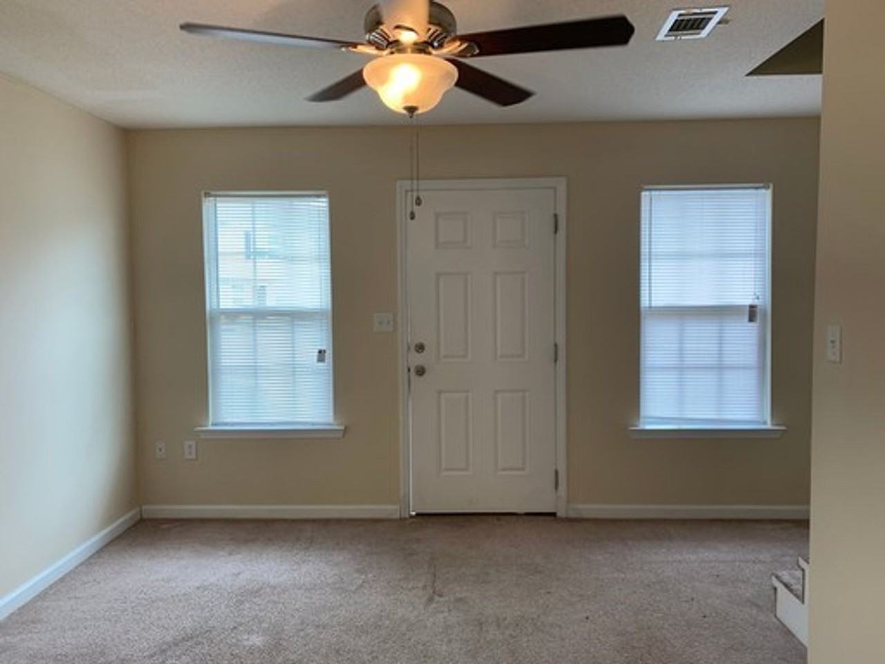 358 Brookfield Rd - Photo 6 of 30