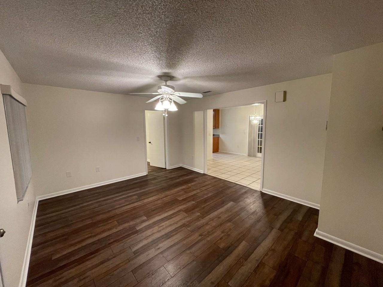 606 Second Ave - Photo 4 of 22