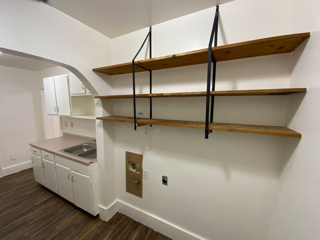 2539 Nw 16th St - Photo 2 of 13