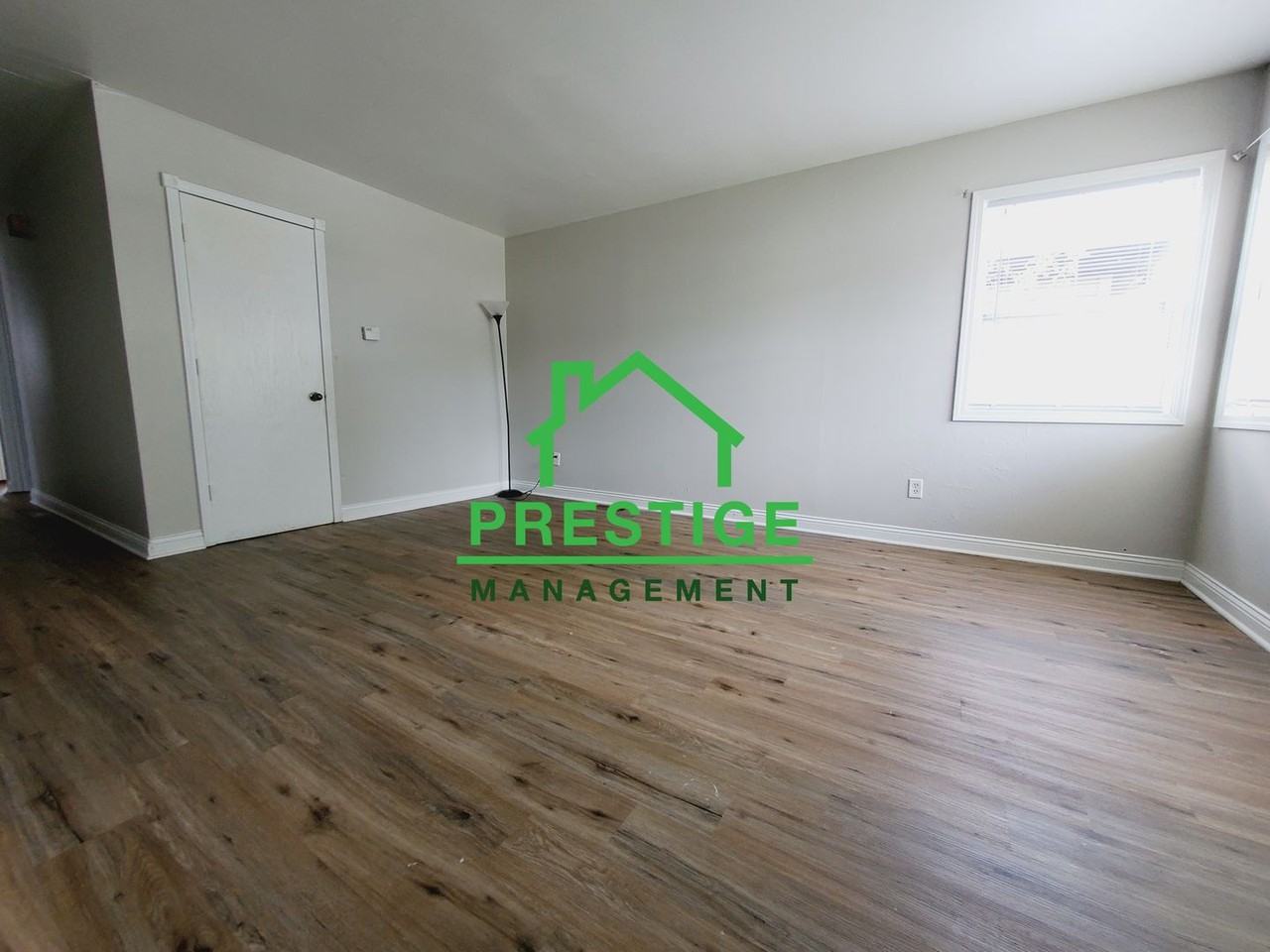 1454 Sherman St - Photo 3 of 7