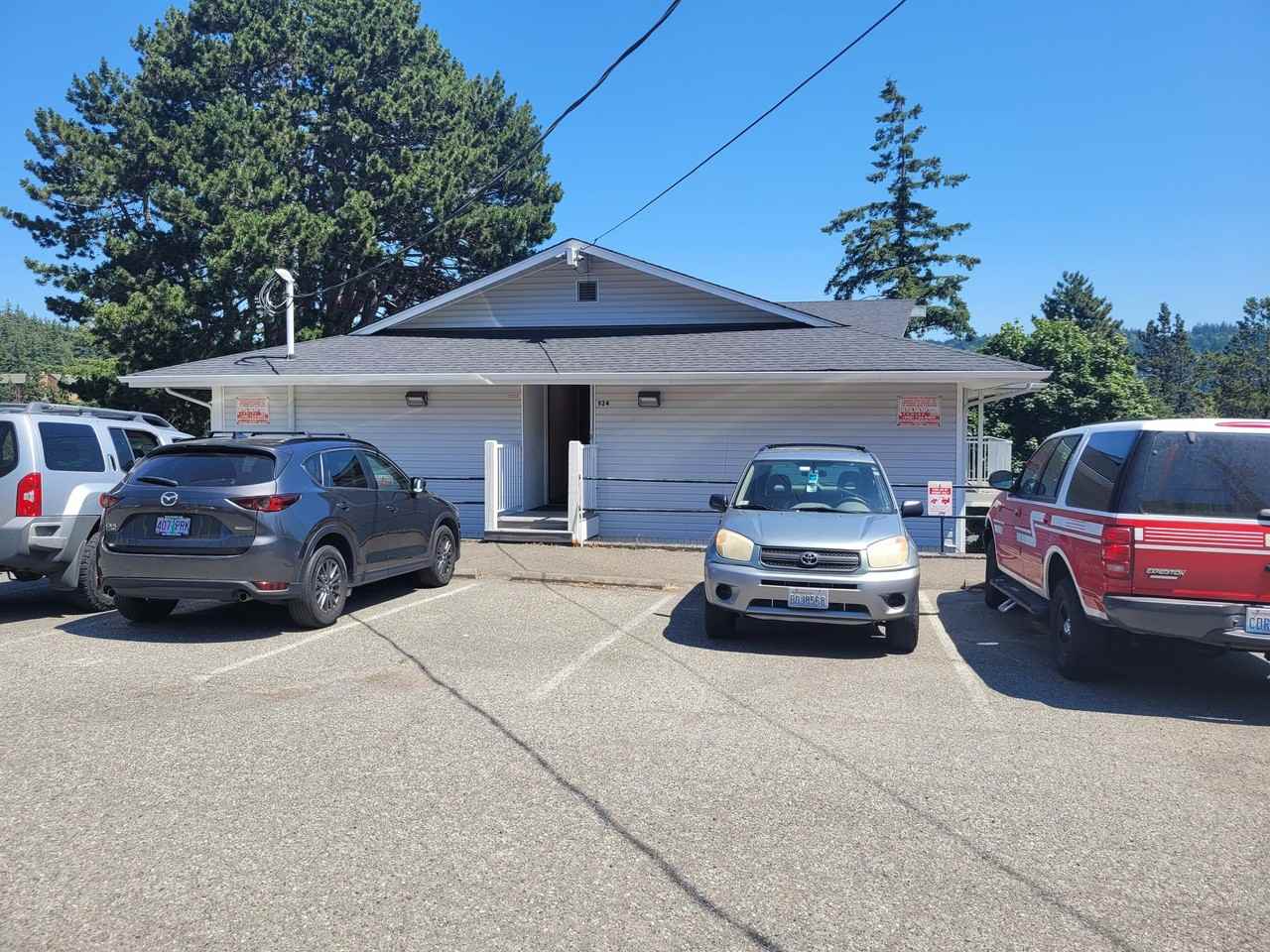 924 21st Street - Photo 3 of 9