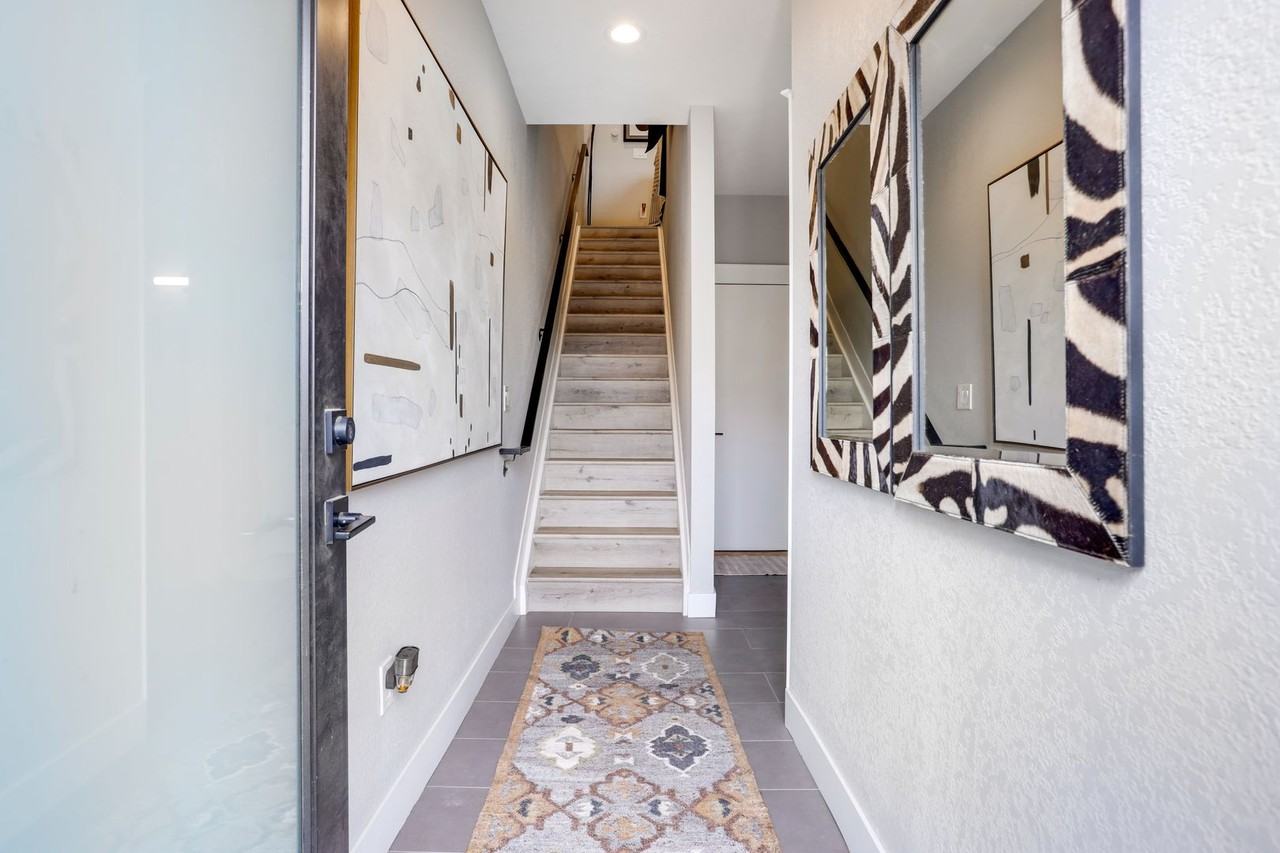 4925 W 10th Ave - Photo 5 of 28