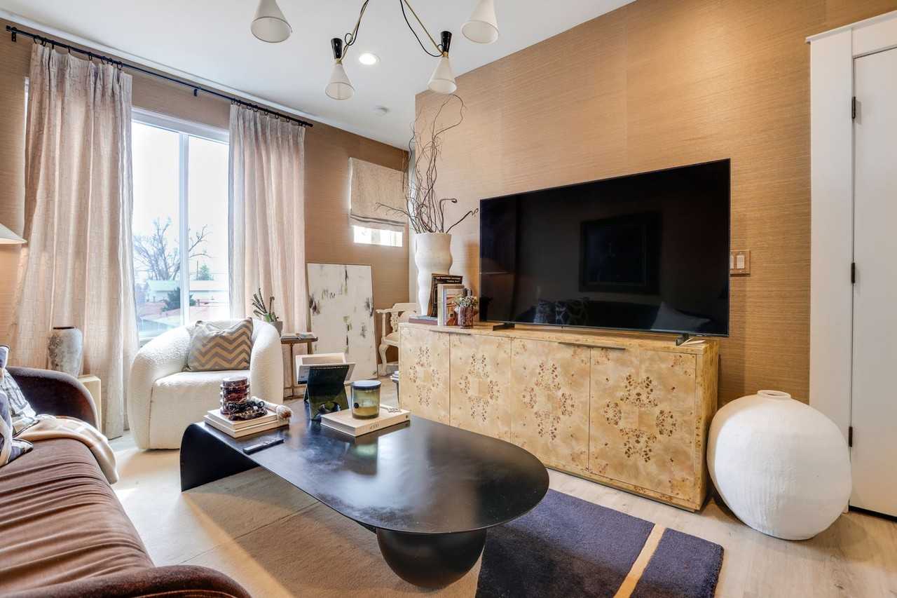 4925 W 10th Ave - Photo 7 of 28