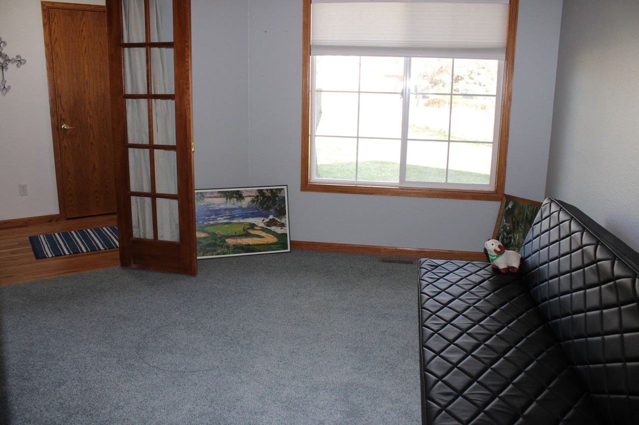 5151 Boardwalk Dr - Photo 2 of 24