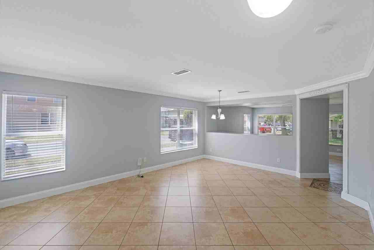 15347 Galbi Dr - Photo 5 of 25