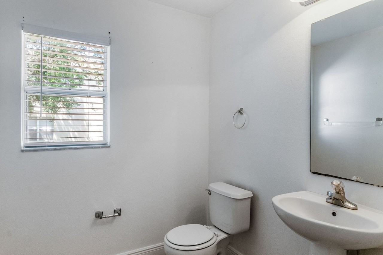 15347 Galbi Dr - Photo 7 of 25
