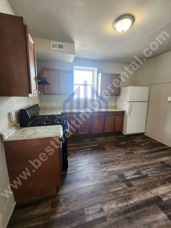 109 Wheeler Ave - Photo 2 of 8