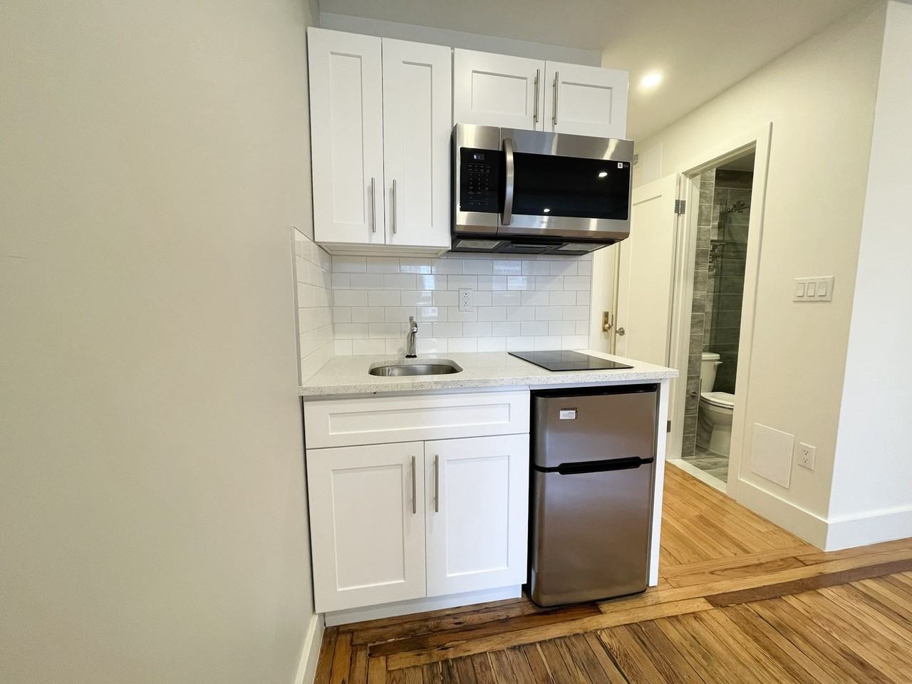 Waverly Pl & Greene St #9 - Photo 2 of 4