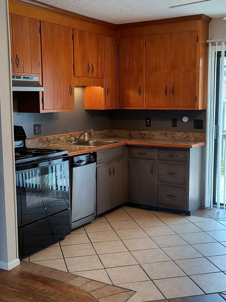 1315 Wards Ferry Rd - Photo 3 of 8