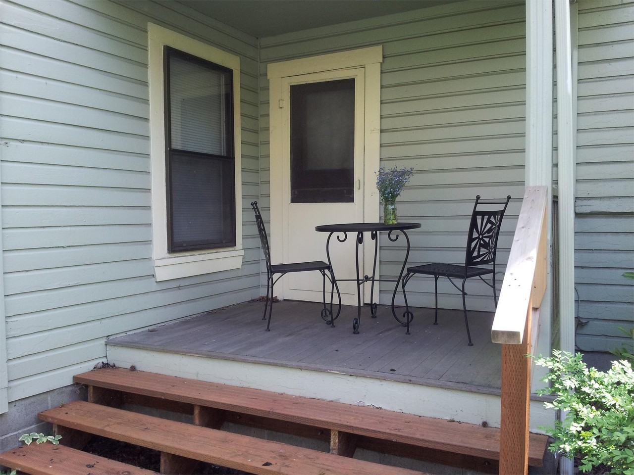 433 Sw 5th St - Photo 5 of 18