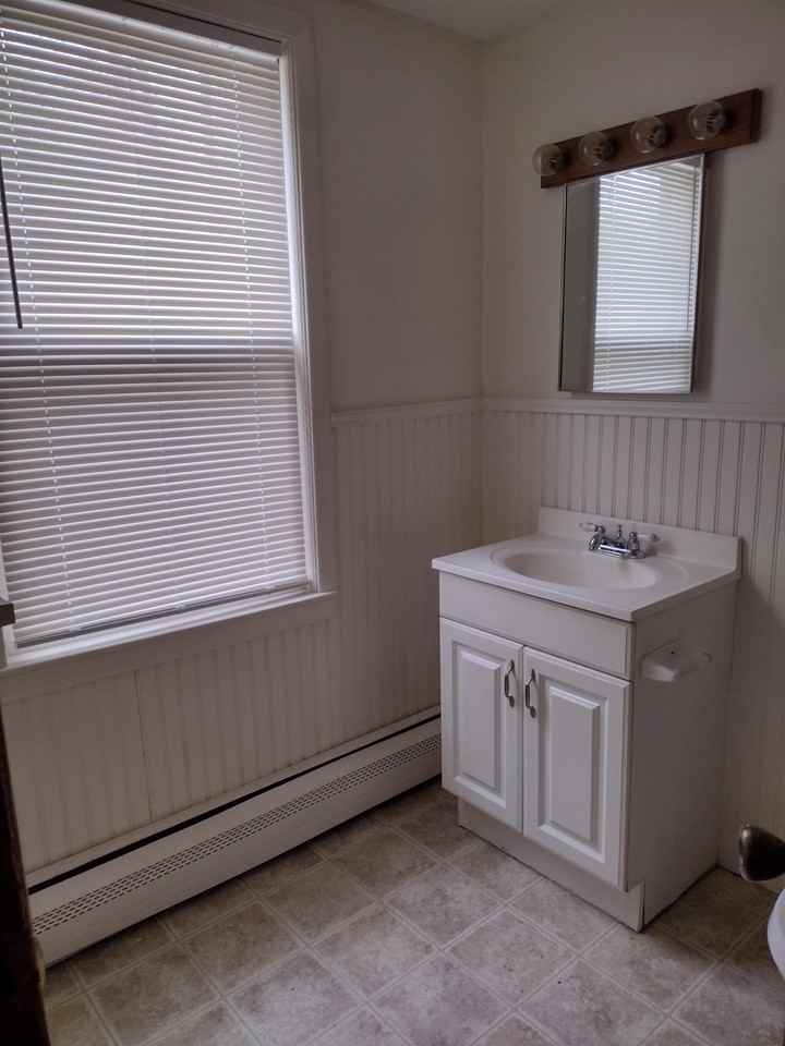 151 Onota St - Photo 3 of 21