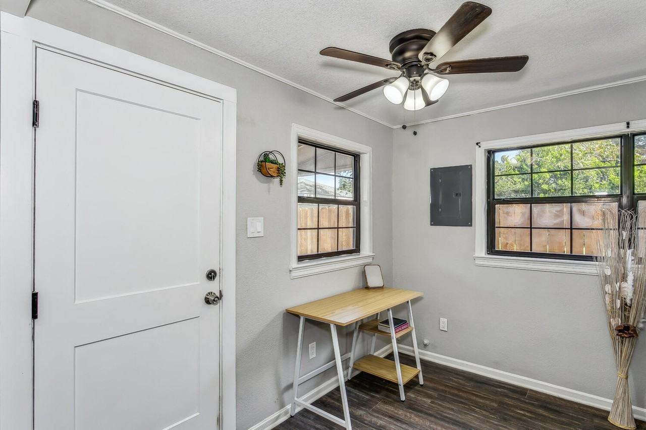 1205 Poppy Ave #B - Photo 2 of 20