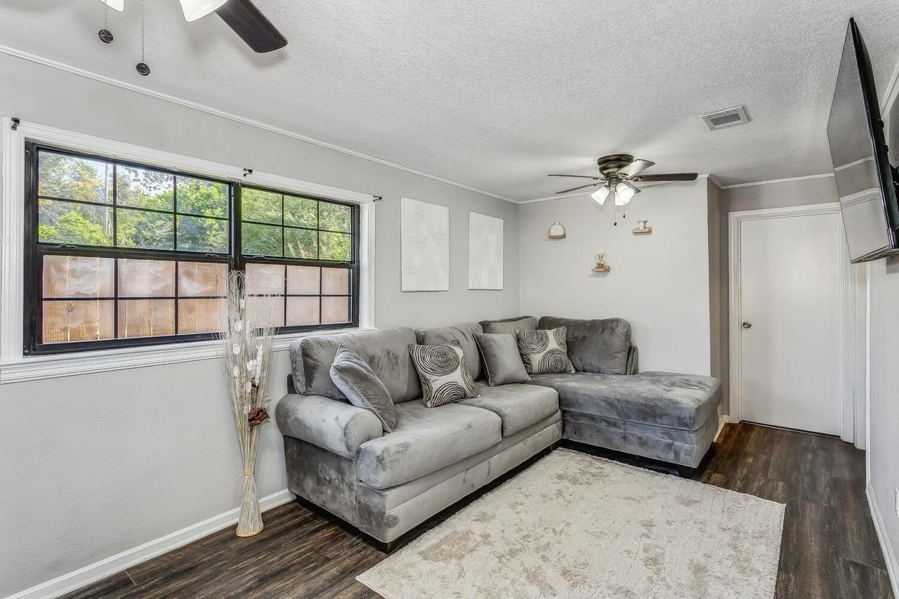 1205 Poppy Ave #B - Photo 7 of 20