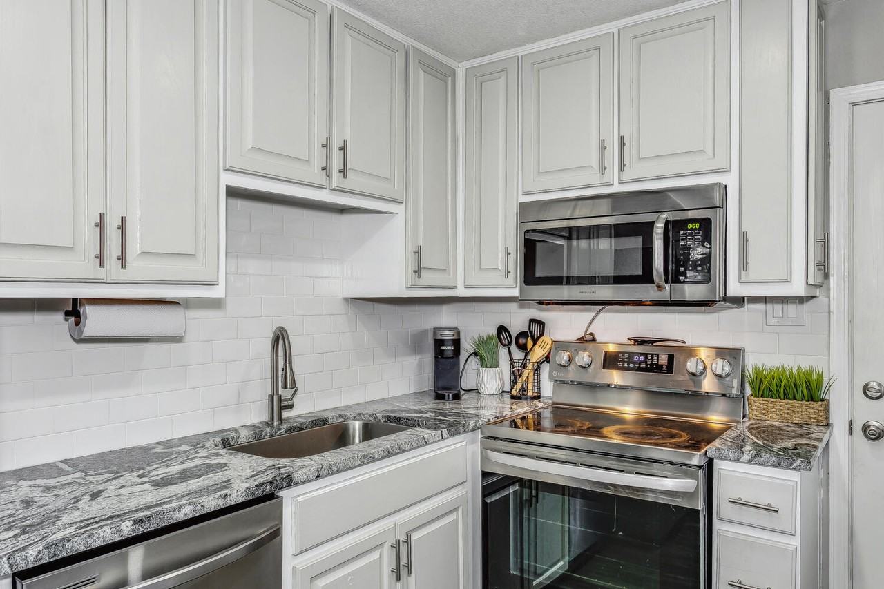 1205 Poppy Ave #B - Photo 5 of 20