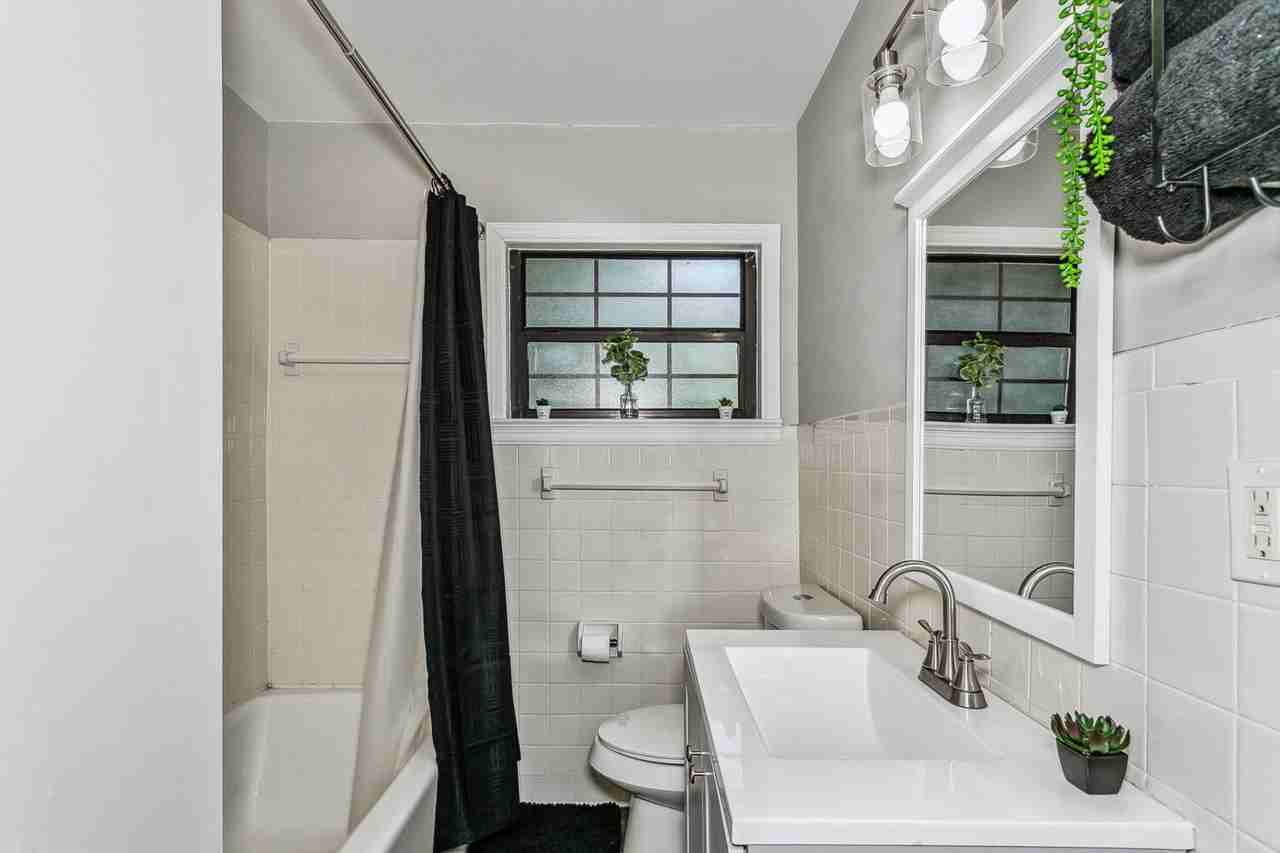 1205 Poppy Ave #B - Photo 6 of 20