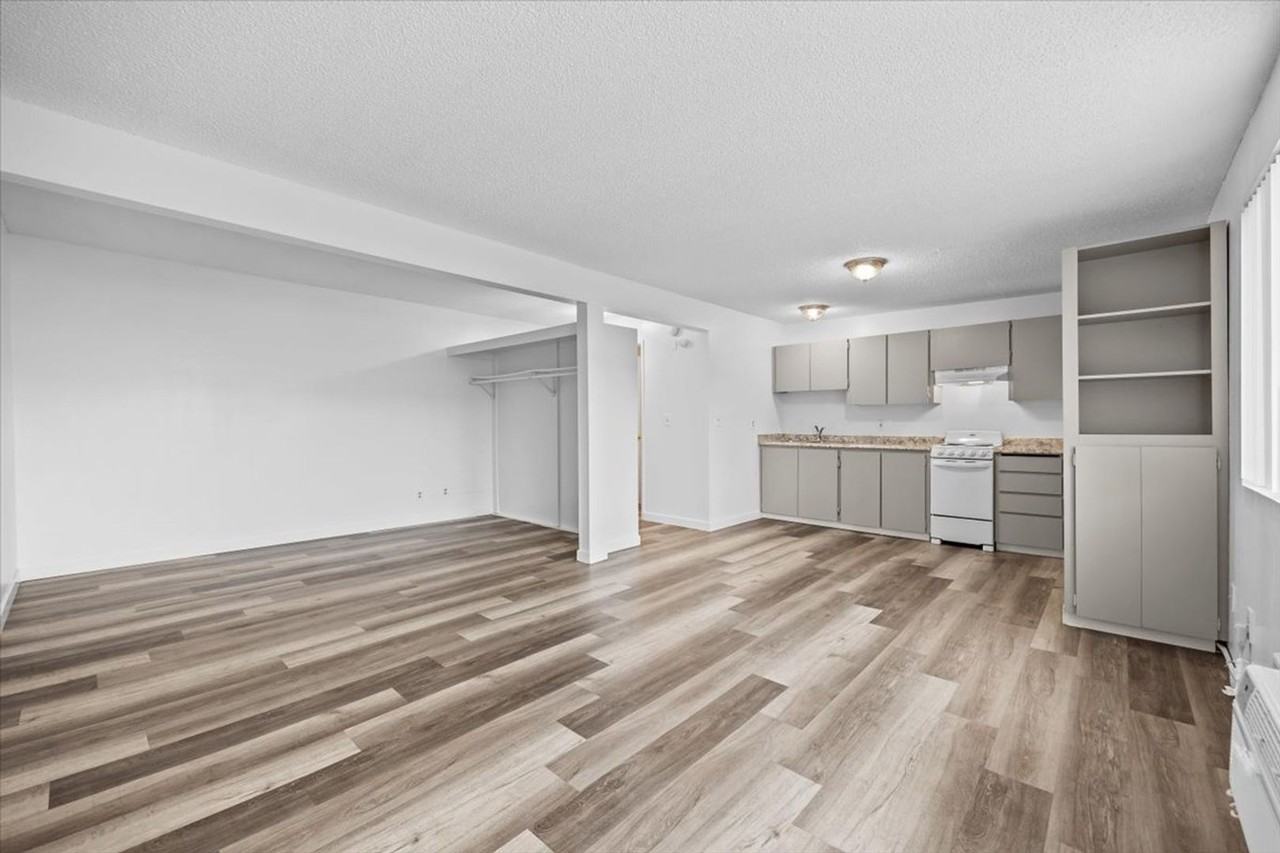 Studios On Rose - Photo 7 of 23