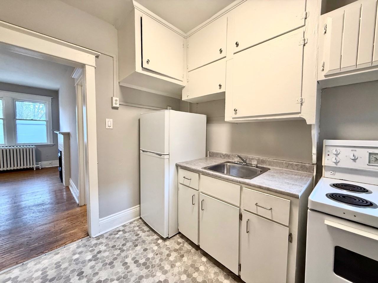 12-94 East Avenue South - Photo 3 of 14