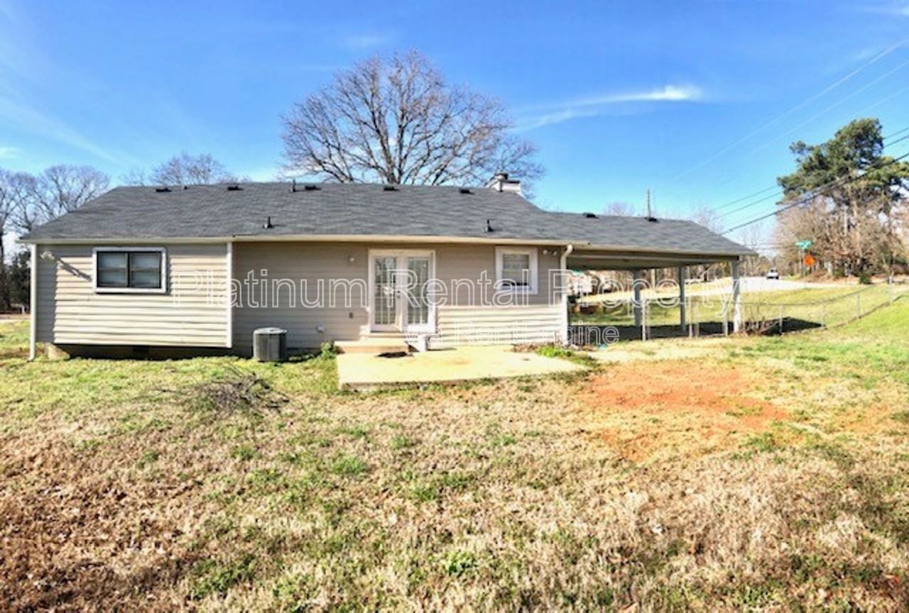 2463 Robin Ridge Drive Southeast - Photo 3 of 23