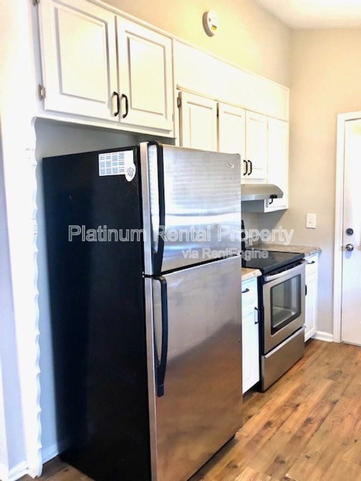 2463 Robin Ridge Drive Southeast - Photo 5 of 23