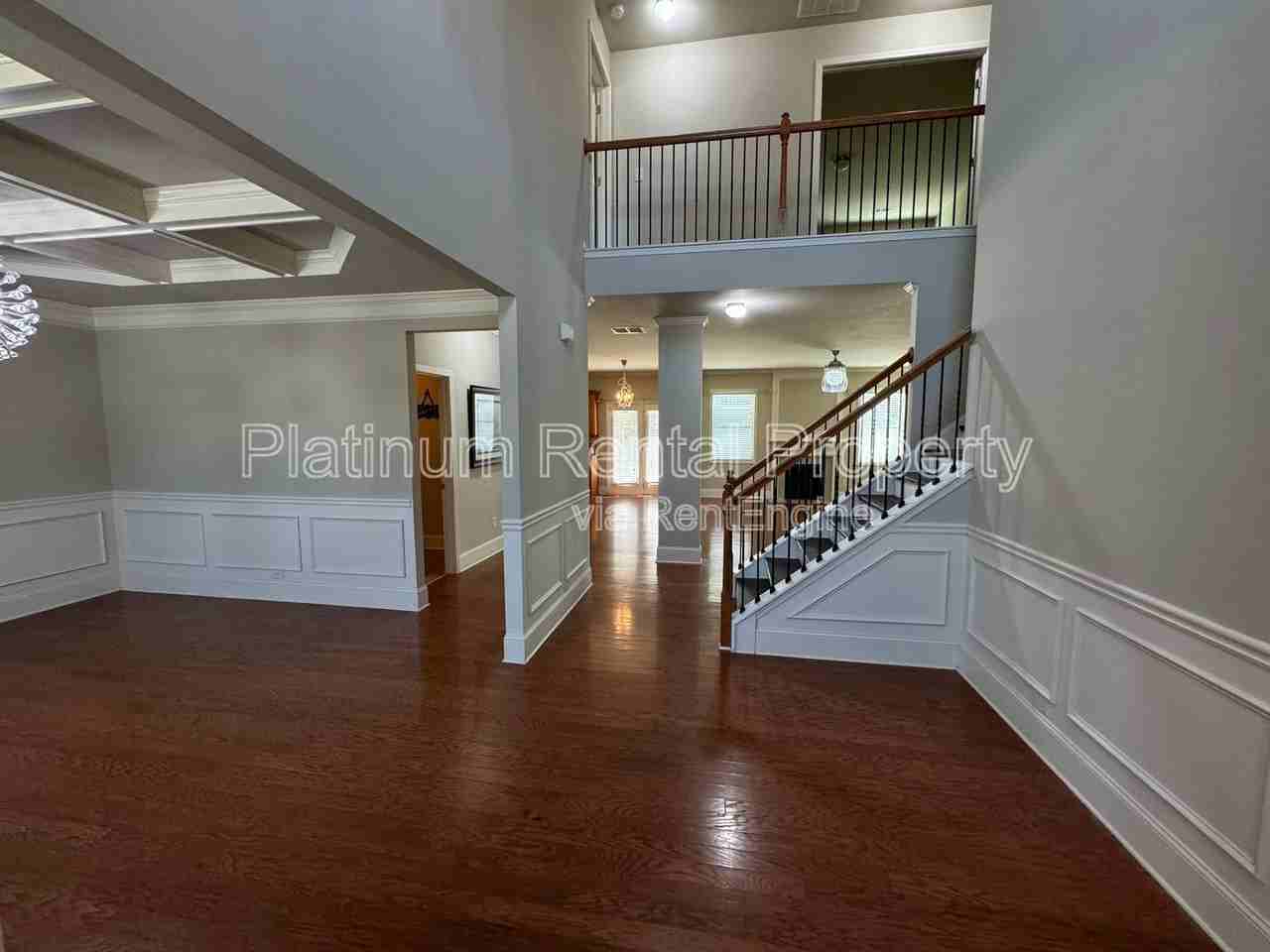 5115 Roseman Trl - Photo 3 of 41
