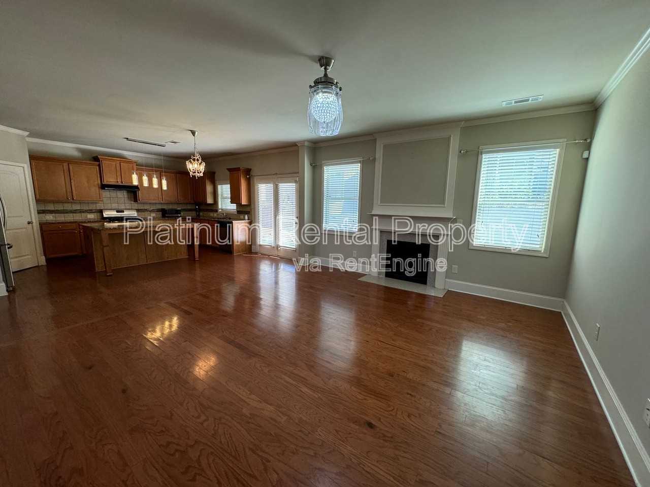 5115 Roseman Trl - Photo 6 of 41