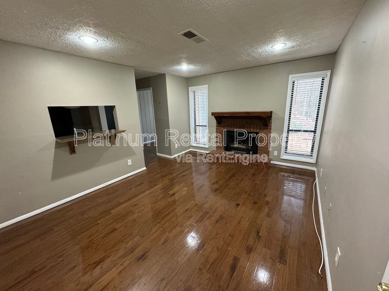 1555 Terrell Mill Pl Se #E - Photo 7 of 35