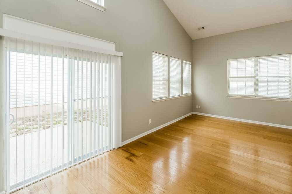 652 Windcroft Cir Nw - Photo 5 of 17