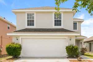 featured image of 2402 Ashecroft Dr