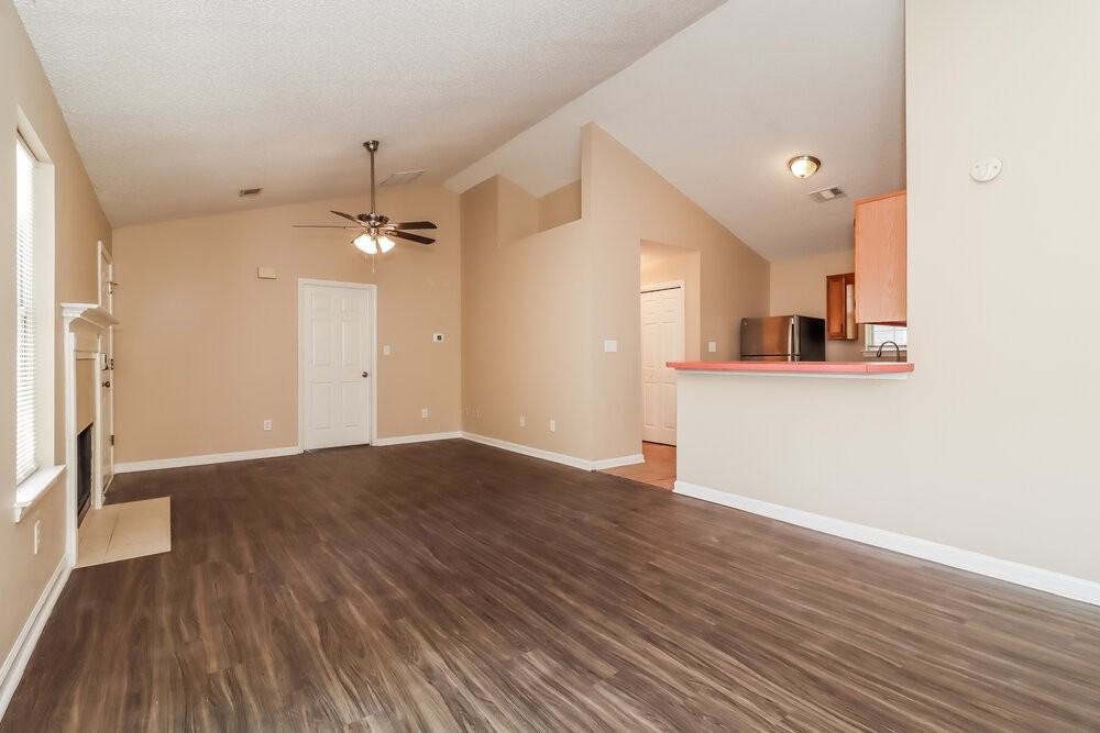 1486 Fall Creek Trce N - Photo 6 of 16