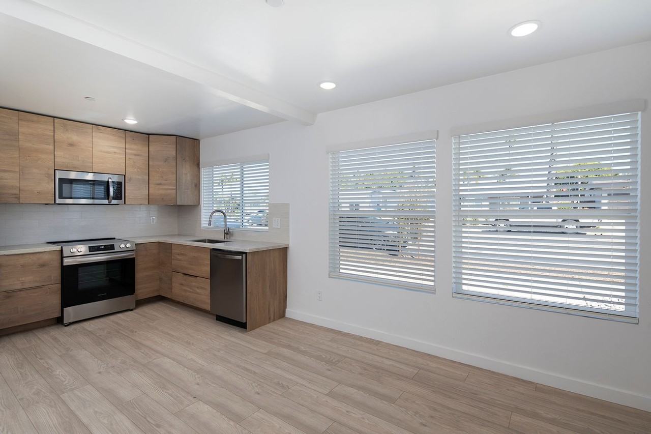 3025 Luna Ave - Photo 2 of 8