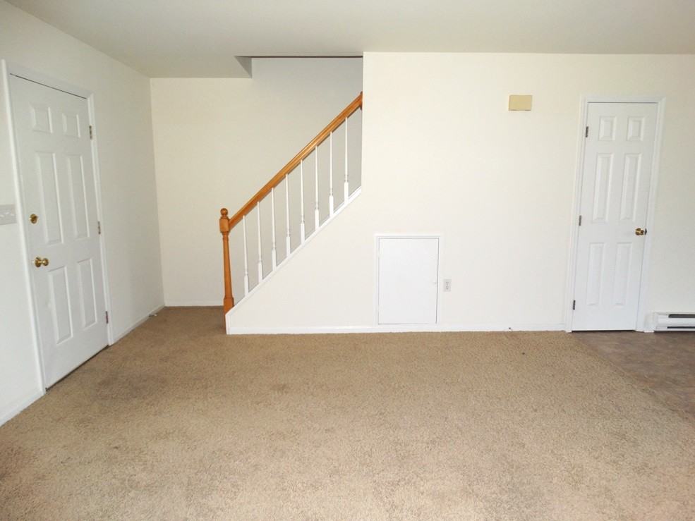 10 Diamond Spring Cir - Photo 2 of 14