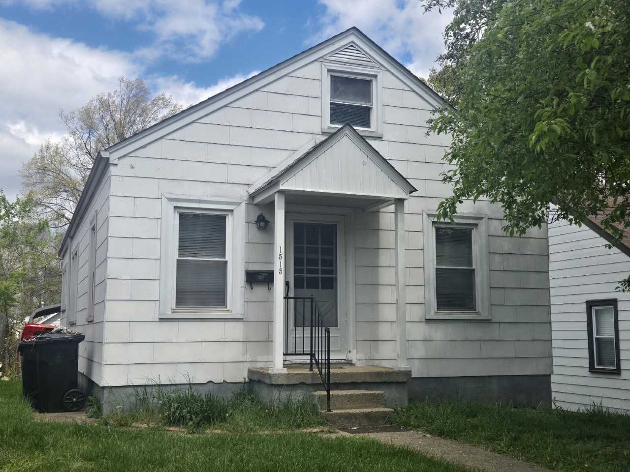 1515 Huntoon Ave - Photo 3 of 19