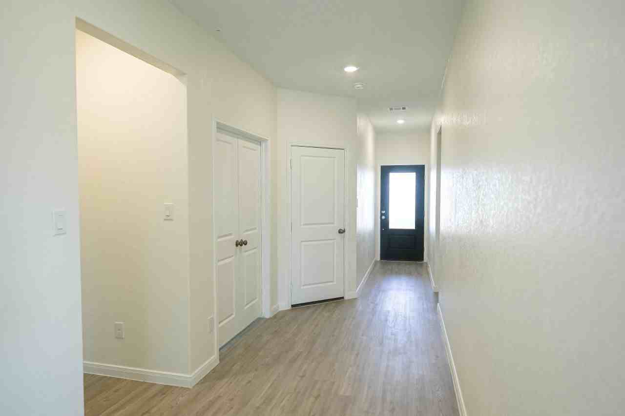 9134 James Bowie - Photo 5 of 26