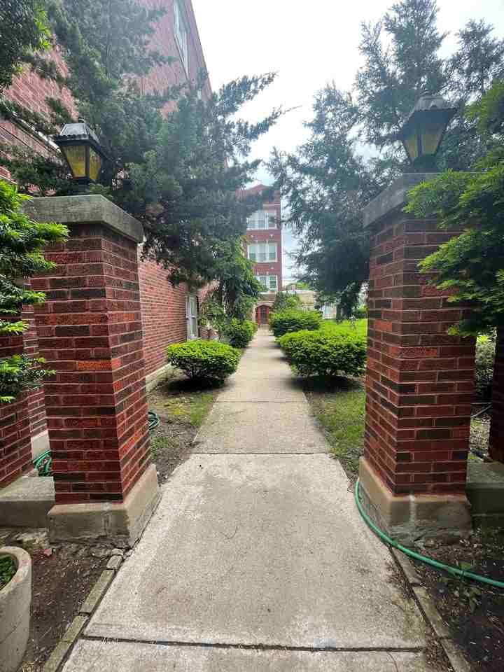 2710 W Fitch Ave - Photo 3 of 26