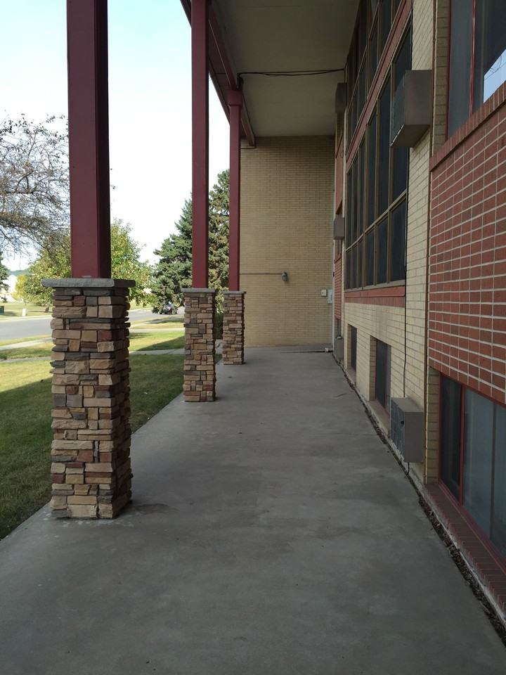 2610 11th St S - Photo 4 of 26