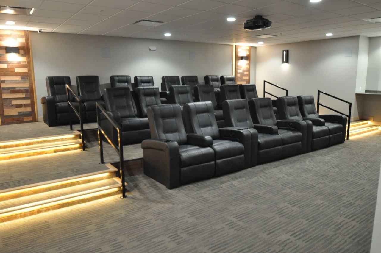 4955 17th Ave S - Photo 5 of 34