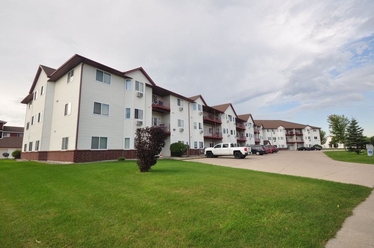 5002 16th Ave S - Photo 3 of 37