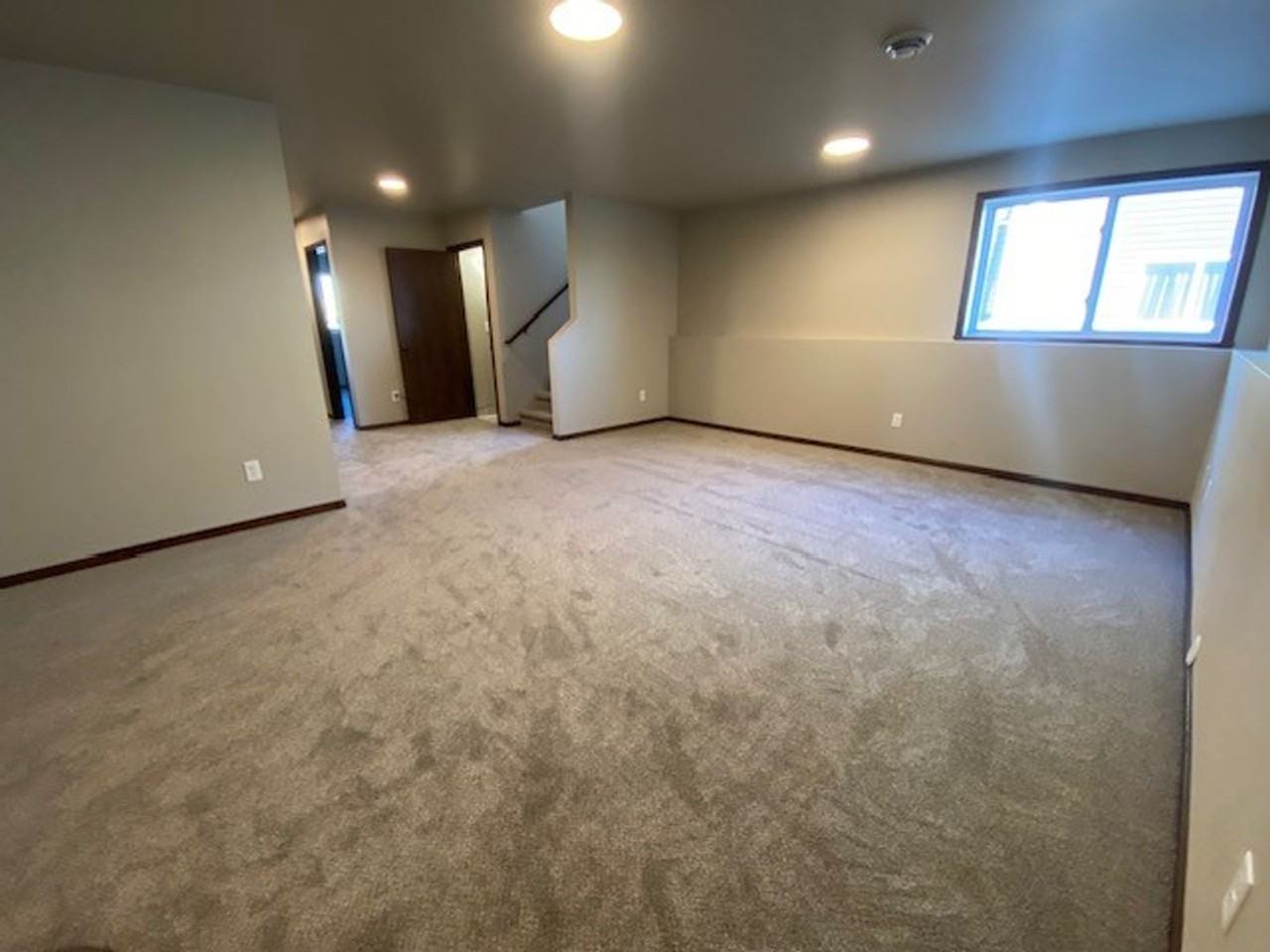 6413 83rd Ave S - Photo 6 of 30