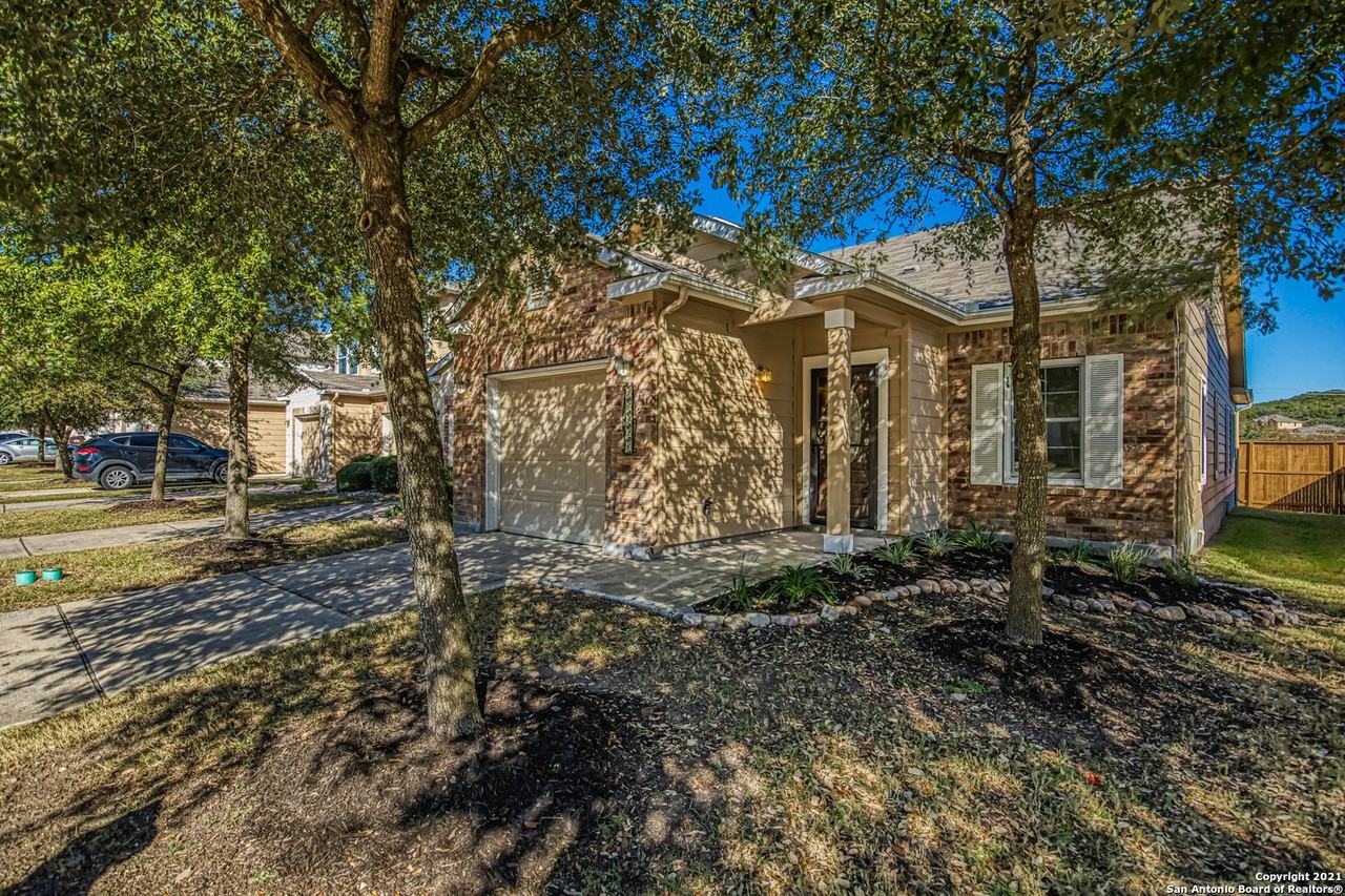 26926 Villa Toscana - Photo 2 of 24