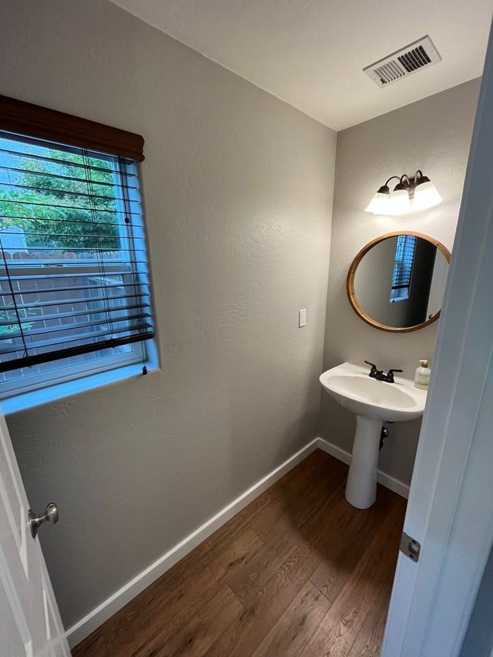 3211 N Memory St - Photo 2 of 15