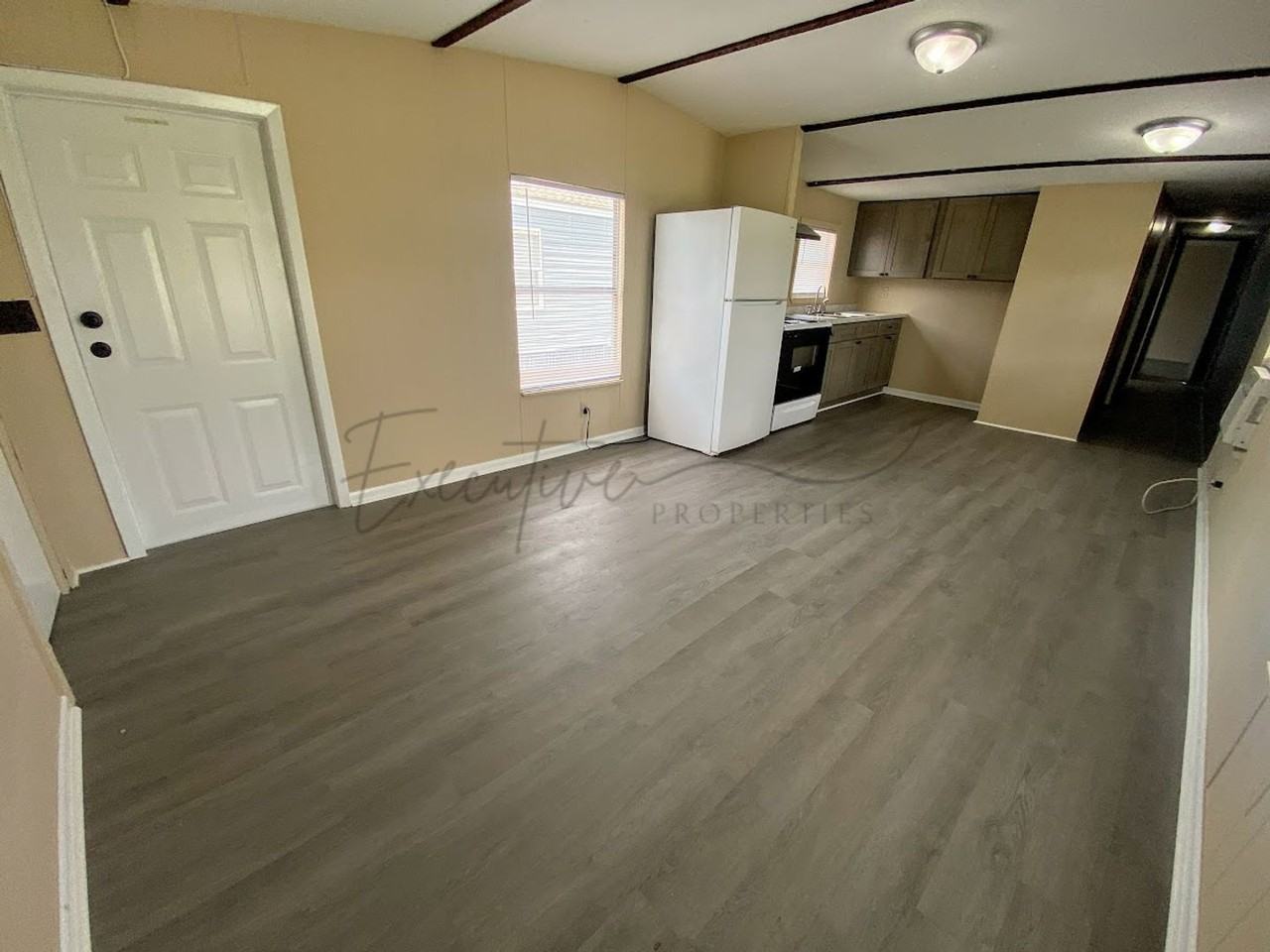 1030 Mildred St #1 - Photo 3 of 14