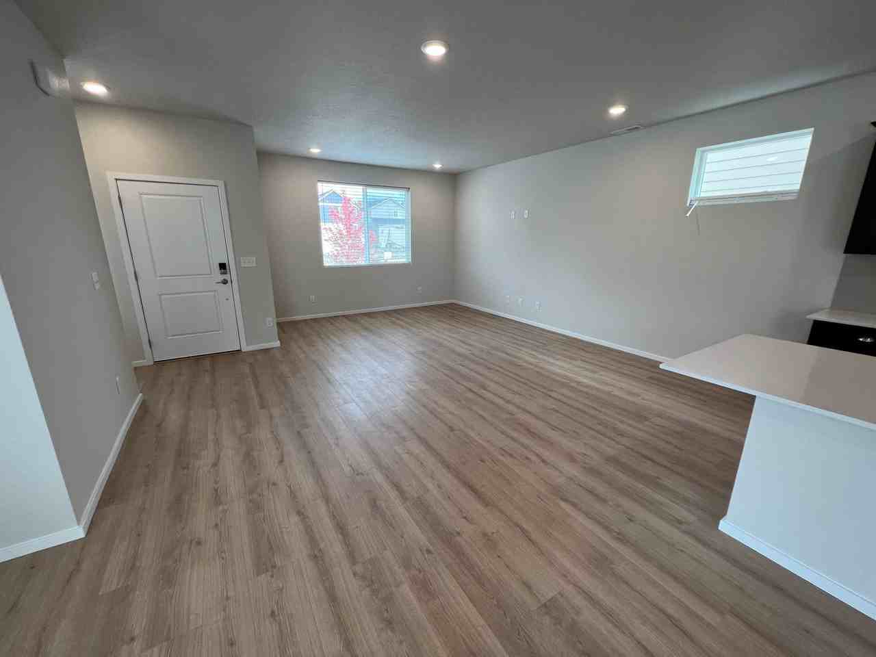 2689 N Osprey Ln - Photo 3 of 46