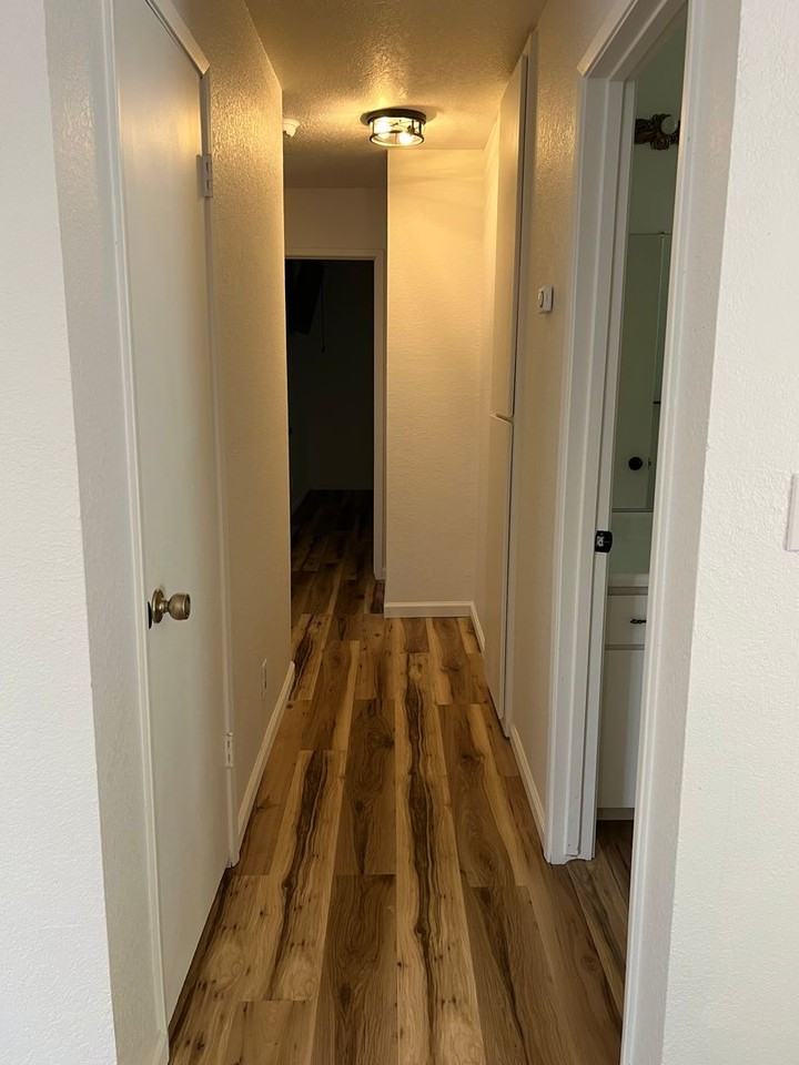 16703 Silver Dr S - Photo 6 of 18